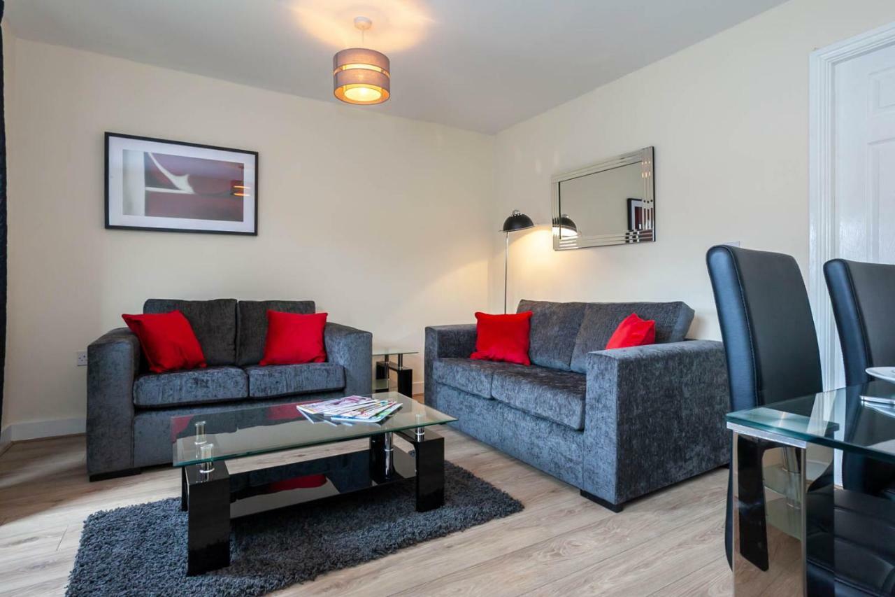 4 Bed Home, Driveway Parking Ideally Located In Latchford, Warrington - Executive St Marys House エクステリア 写真