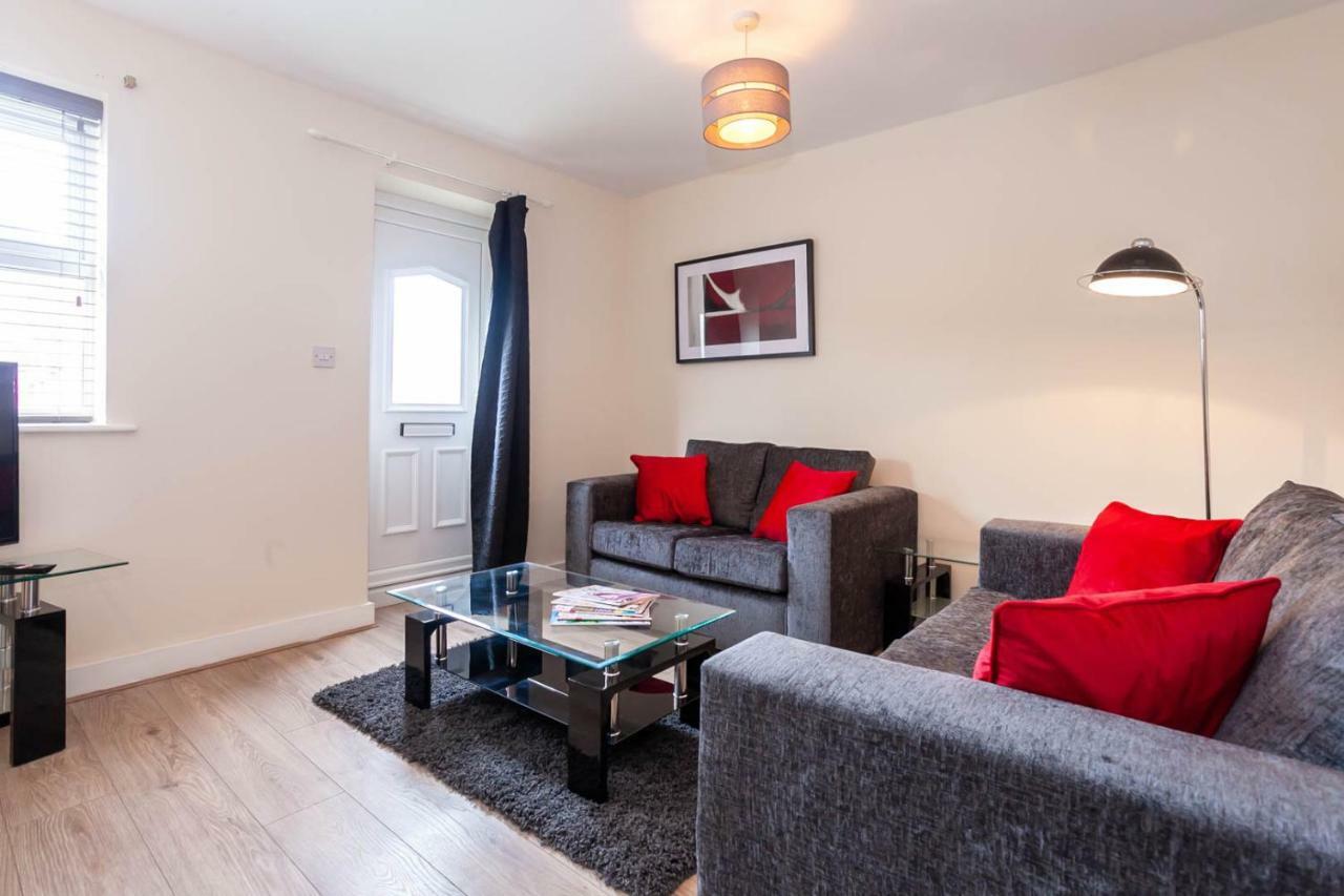4 Bed Home, Driveway Parking Ideally Located In Latchford, Warrington - Executive St Marys House エクステリア 写真