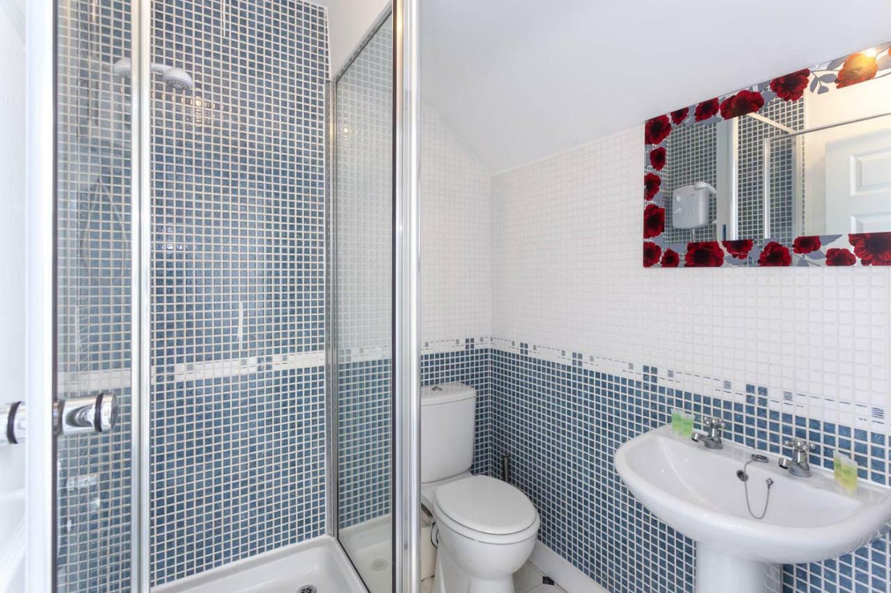 4 Bed Home, Driveway Parking Ideally Located In Latchford, Warrington - Executive St Marys House エクステリア 写真
